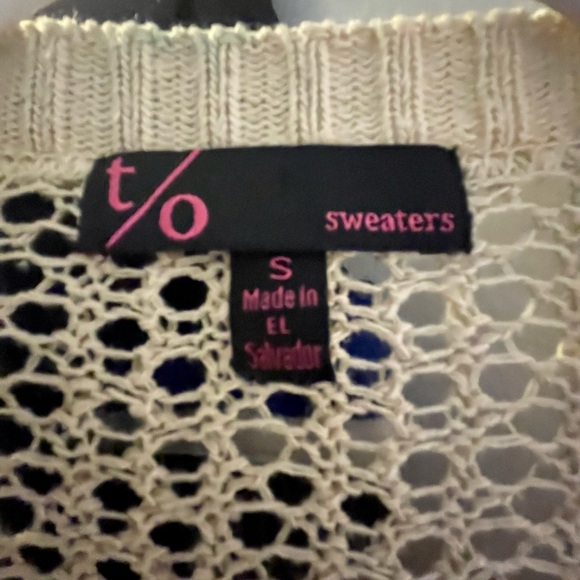 Sweater - Picture 2 of 4